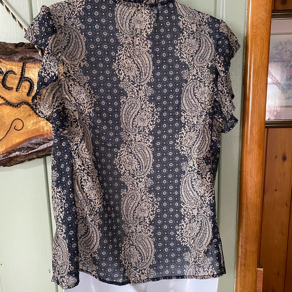 Adorable Paisley Blouse - Picture 5 of 6